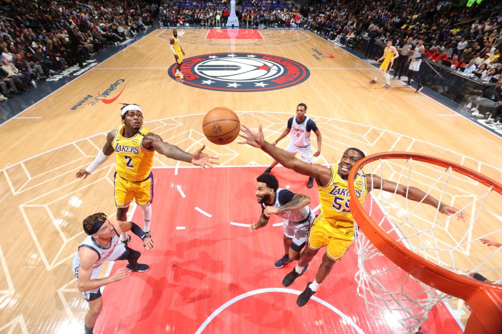 更是一个新 更是一个新